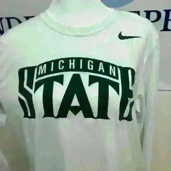Michigan State Spartans Nike women’s dry fit, long sleeve tee, size large - Picture 2 of 6